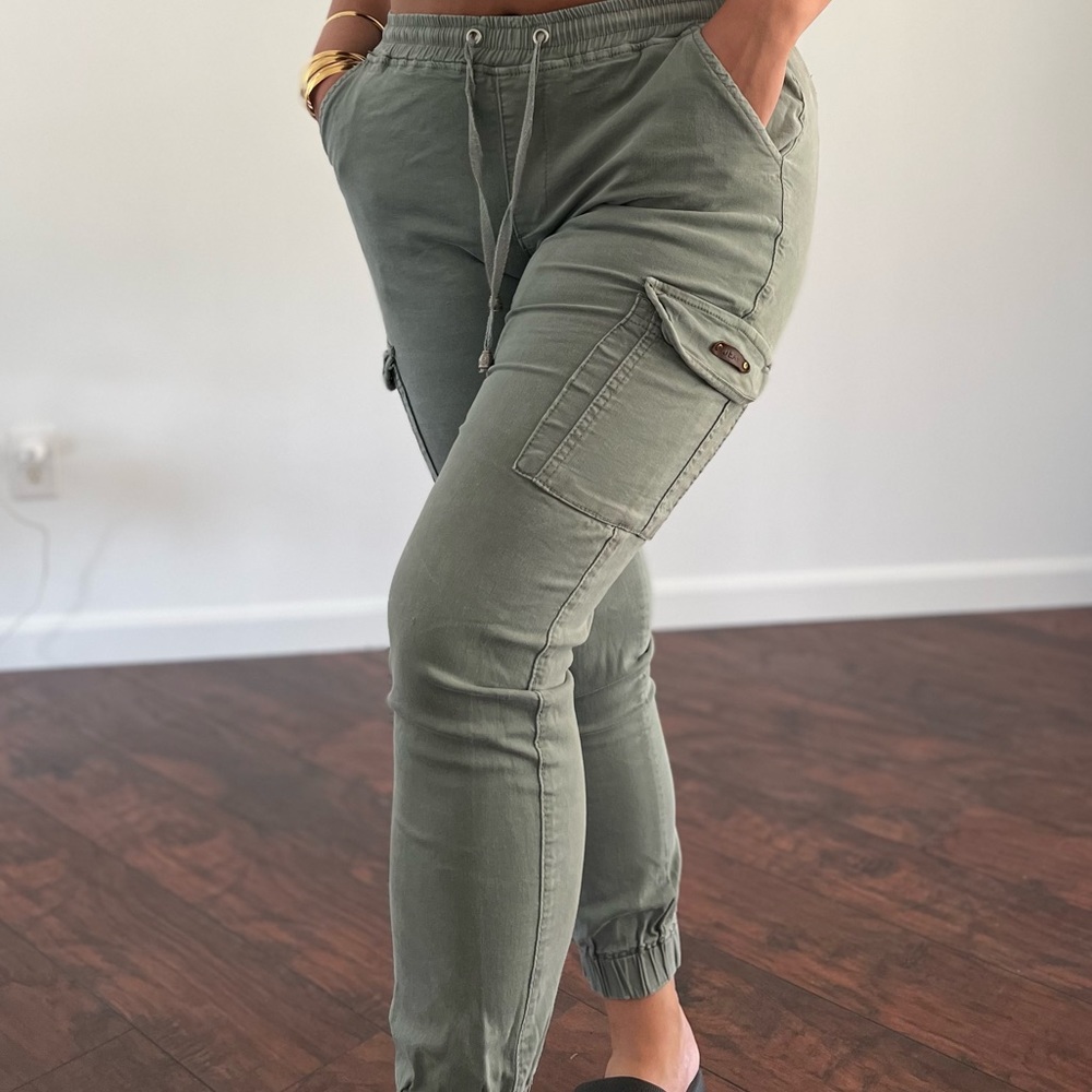 Cargo pants